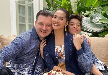 18 Tahun Menikah dengan Bule Belanda, Maudy Koesnaedi Miliki Rumah Megah nan Asri, Begini Tampilan Mentereng Ruang Makan yang Didesain Minimalis