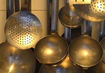 Jangan Lagi Rendam Centong Aluminium ke Dalam Masakan Panas, Bahayanya Tidak Main-Main!