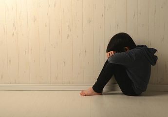 Si Kecil Mengalami Kecemasan Sosial? Kenali Tanda dan Cara Untuk Menghadapinya