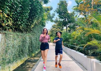 Foto BCL Tes Darah Heboh, Ini Kondisi Noah Sinclair Usai Sang Ibu Positif Corona