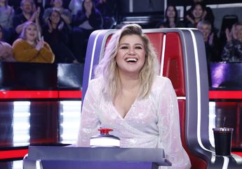 'Welcome To The Black Parade' Di-cover Sama Kelly Clarkson, Ada Part Lagu yang Dihilangkan