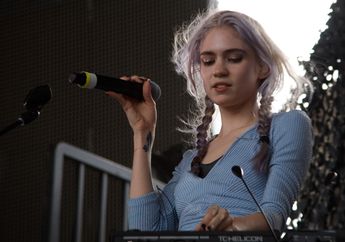 Grimes Bikin Girlband AI yangJumlah Personelnya Tak Terhingga