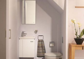 Hendak Membuat Kamar Mandi atau Powder Room di Bawah Tangga? Jangan Lupakan Kemiringan Ruang!