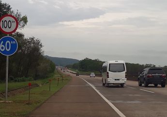 Melaju di Jalur Kanan Jalan Tol, Ada Batas Kecepatan Maksimalnya Gaes?