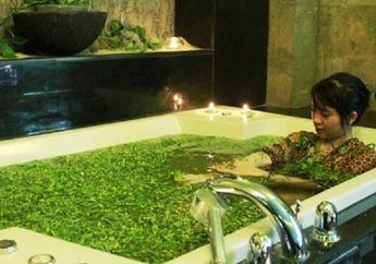 Jangan Diremehkan! Ternyata Mandi Menggunakan Air Rebusan Daun Jeruk Purut Bisa Berikan Efek Luar yang Bikin Melongo Ini
