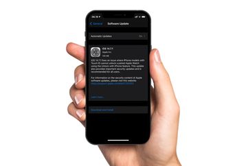 Update iOS 14.7.1 Perbaiki Masalah Apple Watch Unlock dengan iPhone Touch ID