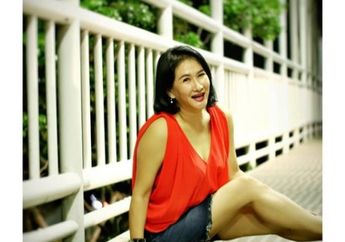 Yurike Prastika Kerap Dinyinyiri karena Unggah Foto 'Berani' di Usia 53 Tahun, Begini Reaksi Sang Artis Senior Tersebut