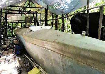 Saat Sedang Bertugas di Hutan Belantara, Para Tentara Ini Kaget Lihat Kapal Selam Senilai Rp 8 Miliar Ada di Hutan Terpencil, Setelah Diselidiki Ternyata Ada Kejahatan Mengerikan di Balik Keberadaannya