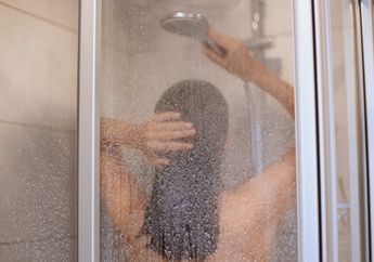 Curiga Menantunya Bolak-balik ke Kamar Mandi, Ibu Mertua Marah Besar Saat Tahu Kebenarannya hingga Terungkap Kelakuan Mengerikan sang Putra