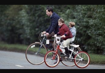 Nostalgia 5 Foto Masa Kecil Pangeran William dan Pangeran Harry Saat Bersepeda