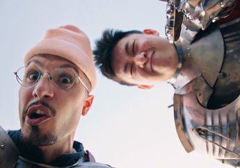 Dekatkan Diri ke Fans, bbno$ & Rich Brian Rilis Video Lirik 'Edamame' dalam Bahasa Indonesia