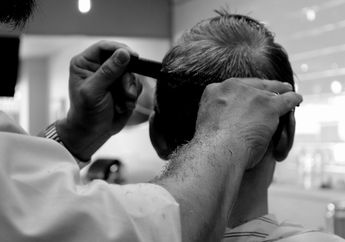 Lagi Tidur Malah Mimpi Melihat Rambut Uban Panjang, Wanita Ini Esoknya Malah Mendapatkan Uang Segepok, Ternyata Inilah Tafsir Mimpi Soal Rambut Beruban