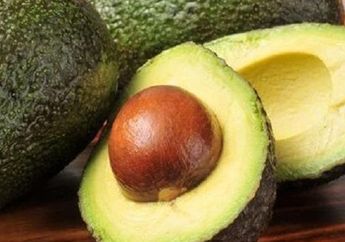 Ibu Harus Tahu, Ini Cara Mudah Mengatasi Uban dengan Buah Alpukat
