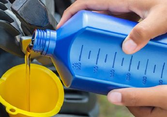 Ganti Oli Mesin Motor Matic untuk Pertama Kali, Perlu Sekalian Oli Gardan?