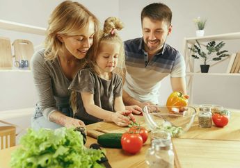 Nutrisi Anak Wajib Terpenuhi, Lakukan Dua Cara Ini Agar Anak Lebih Gampang Makan