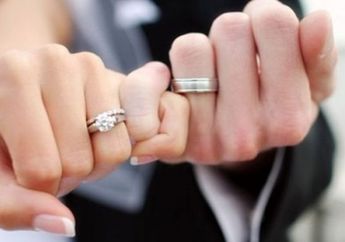 Pelajar SMP Dipaksa Nikah oleh Orang Tua, Guru dan Teman Sampai Demo!