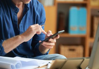 Paling Mudah! Cara Menyadap Telepon dari Jauh Anti Ketahuan Target