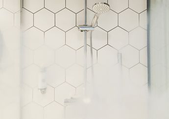 Siapa Bilang Cuma tepat Bersih-bersih, dengan 3 Trik Ini Kamar Mandi Bisa Jadi Ruang Estetik di Rumah!