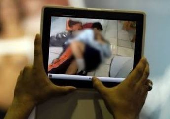 Heboh Video Mesum Pelajar SMA Nge-seks di Toilet Sekolah, Kepsek: Benar itu Murid Saya