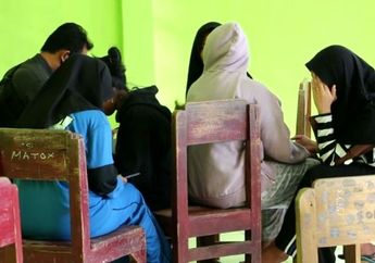 'Mencoreng Nama Baik Almamater', Sekelompok Siswi SMA Tega Keroyok Seorang Siswa SMA, Korban Cuma Pasrah dan Tutupi Wajahnya, Begini Respon Dinas Pendidikan