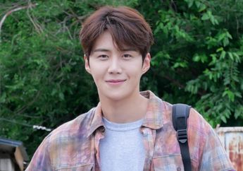 Simpan Uang THR, Kim Seon Ho Bakal Gelar Fan Meeting di Jakarta!