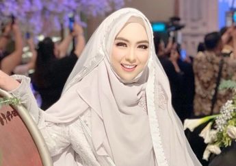 Astaga Bak Telur di Ujung Tanduk! Kakak Ria Ricis Dikenal Harmonis Adem Ayem, Shindy Kurnia Putri Tak Lagi Bagikan Potret Bareng Suami? Sosok Adik Ipar Oki Setiana Ternyata Bukan Orang Sembarangan