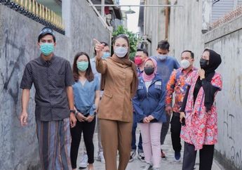 Heboh Luna Maya Jadi Ketua RT! Biasa Tampil Ala Sosialita Rekan Artis Syok Lihat Blusukan Pertamanya di Gang, Akun Instagram Banjir Komentar