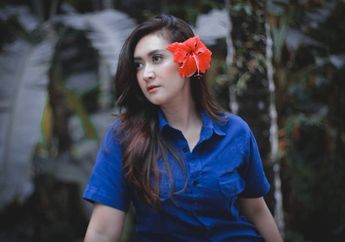 Ceraikan Zack Lee 4 Tahun Lalu, Nafa Urbach yang Kini Berstatus Janda Gandeng Mesra Politikus Wibi Andriano: Ada yang Mau Enggak Nih, Kalau Enggak...