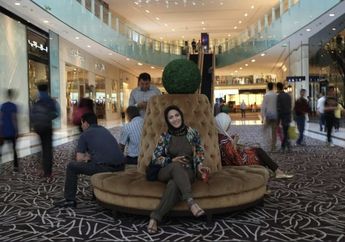 Kerap Pelesir ke Luar Negeri, Foto Tampang Notaris yang Terseret Kasus Mafia Tanah Nirina Zubir Beredar, Begini Nasibnya Sekarang