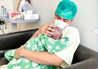 Baby R Telah Lahir, Mama Rieta Bocorkan Wajah Anak Kedua Raffi Ahmad dan Nagita Slavina