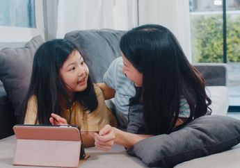 Moms dan Dads Wajib Tahu, Media Sosial Tidak Selalu Berdampak Negatif, Ketahui Manfaatnya untuk Membentuk Kepribadian Anak