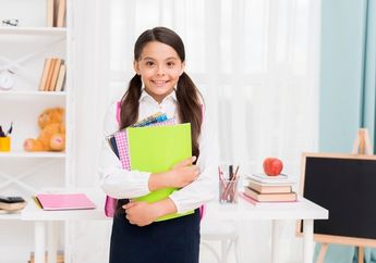 Moms, Jadwal Libur Sekolah dan Pengambilan Rapor Dikembalikan ke Jadwal Semula