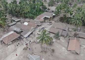 Rugi Ratusan Juta Rupiah, Rumah, Mobil hingga Uang Milik Pak Hari Tertimbun Abu Vulkanik Gunung Semeru: Saya Mengais Uang di Tumpukan Abu Vulkanik