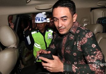 Banting Setir Jadi Pejabat, Aktor Tampan Ini Berakhir Jadi Tahanan KPK akibat Cicipi Uang Haram Miliaran Rupiah, Nasibnya Kemudian sungguh Pilu