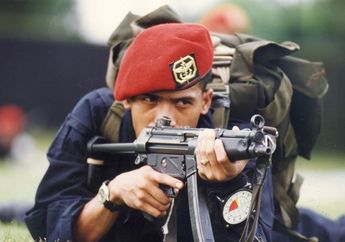 Mantan Danjen Kopassus Ikut Selidiki Tragedi Kanjuruhan Sebagai Tim Investigasi, Ini Sosoknya yang Pernah Takhlukkan Perompak Somalia Penyandera MV Sinar Kudus Kapal NKRI