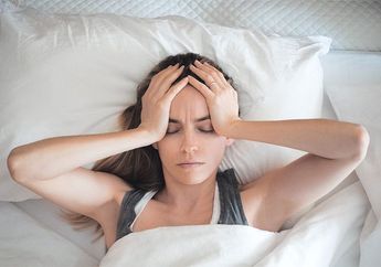 Jangan Makan Sebelum Tidur, Ini 5 Cara Jitu Mengatasi Insomnia!