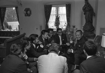 Saat Soeharto 'Dikeroyok' Kelompok Anarkis yang Memakai Kaus Bertuliskan 'Fretilin' di Jerman, Ternyata Mereka Orang Timor Timur dengan Agenda Khusus