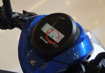 Motor Matik Pakai Indikator Bensin Digital, Sampai Berkedip Aman Tidak Sih?