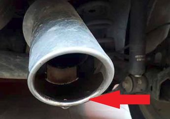 Sering Kejadian di Pagi Hari Knalpot Mobil Keluarkan Air Saat Mesin Nyala, Apa Masalahnya?