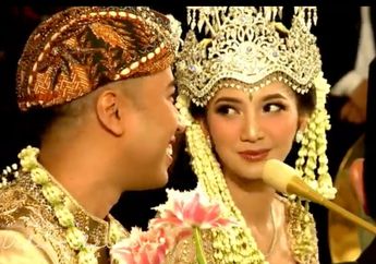 'Yes' SAH! Langsung Bersorak Usai Resmi jadi Suami Sheila Dara, Vidi Aldiano Beri Mahar Fantastis Dollar Hingga Poundsterling