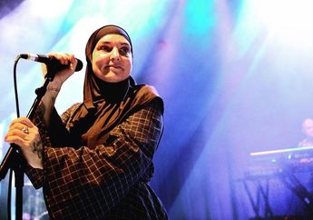Jadi Mualaf, Penyanyi Jadul Ini Lepas Hijab Usai Sang Anak Bunuh Diri, Foto Terkininya Jadi Kontroversi