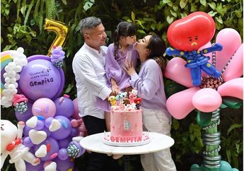 Foto Gisel Cium Bibir Putri Gading Marten Bikin Heboh, Papa Gempi Beri Kode Begini Disebut Rujuk