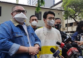 Sudah Dikontrak 10 Tahun, Kuasa Hukum Kecewa Richard Lee Diduga Berpaling ke Hotman Paris, Video Pertemuan Ini Jadi Sorotan: Kacang Lupa Kulit!