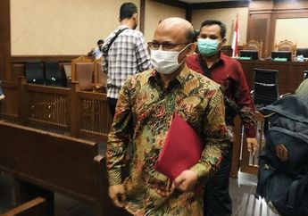 Berani Bantu Sang Ayah Meski Statusnya Masih Mahasiswa, Muhammad Farsha Kautsar Kepergok Beli Jam Tangan dengan Harga Fantastis