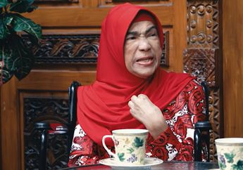 HEBOH Dorce Gamalama Koma? Kerabat Kabarkan Update Kondisi sang Artis Senior yang Harus Dilarikan ke Rumah Sakit, Begini Faktanya