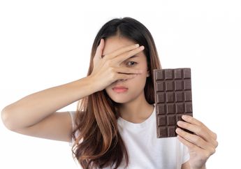 Wajib Dicoba Banyak Orang! Coba Berhenti Makan Cokelat Selama 1 Bulan, Jangan Kaget Kalau Lemak Berkilo-kilo Hilang Bahkan Jerawat Berkurang!
