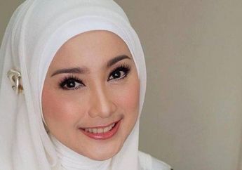 Bak Petir di Siang Bolong, Desy Ratnasari Blak-blakan Akui DIlamar Pria Beristri Usai 18 Tahun Menjanda: Kita Enggak Pernah Tahu Takdir Allah