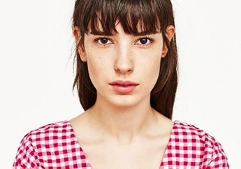 Rambut Berponi Bikin Jidat Jerawatan? Ini 4 Tips Buat Mengatasinya