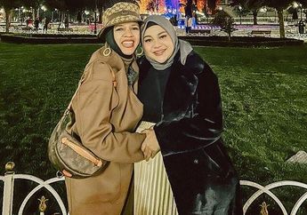 Nelangsa Cuma Bisa Lihat Cucunya dari Jauh, Begini Doa Istimewa Ibunda Atta Halilintar untuk Ameena: ‘Semoga…’