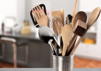 Gak Perlu Dibuang, Sutil Kayu Kotor dan Berbau Jadi Kinclong Seperti Baru Cuma Direndam Pakai Bahan Dapur Ini, Contek deh